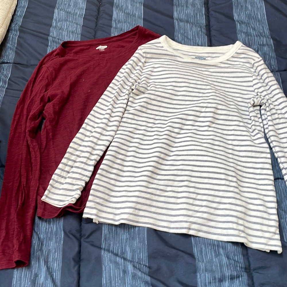 * selling both together* Old navy long sleeve basics size small